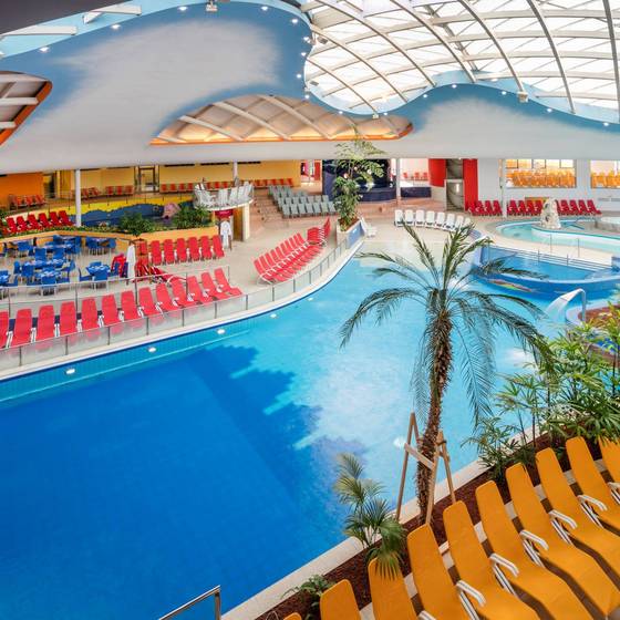 Familientherme in Bad Waltersdorf (Foto: H2O Hoteltherme GmbH_Eisenberger)